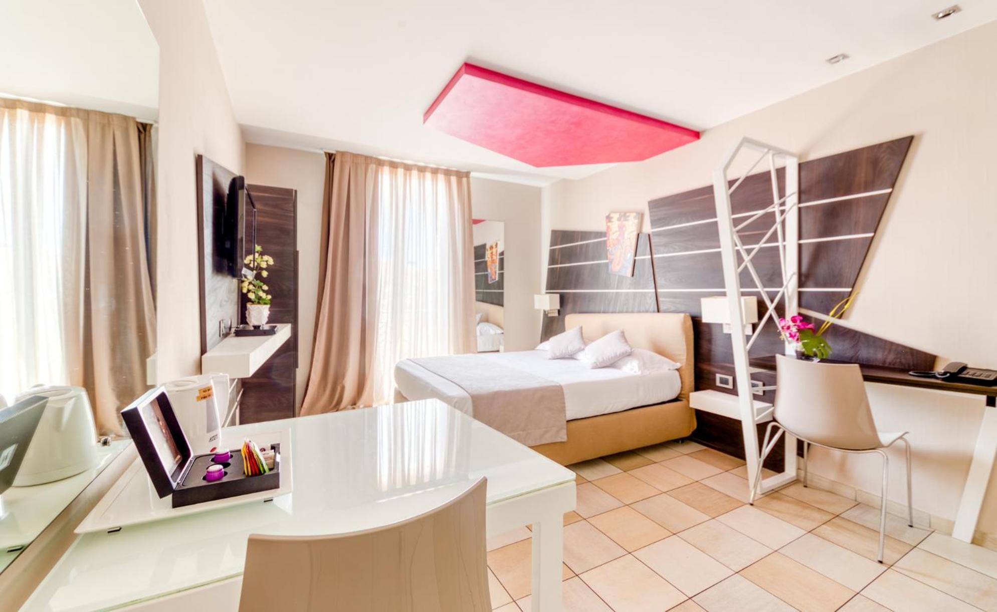 Hotel Villa D'Elsa Juan-les-Pins Bagian luar foto