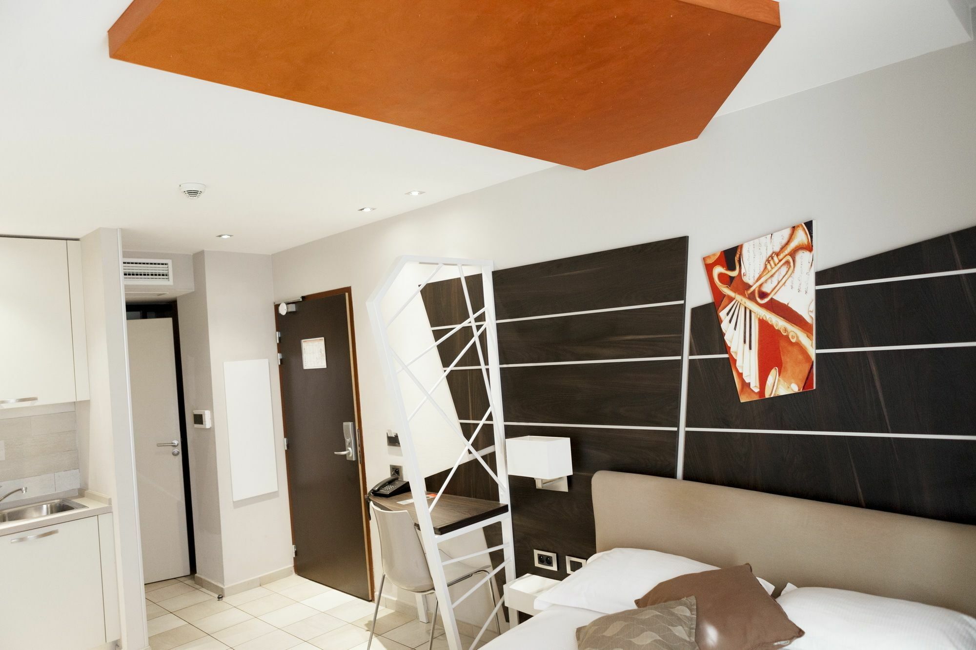 Hotel Villa D'Elsa Juan-les-Pins Bagian luar foto