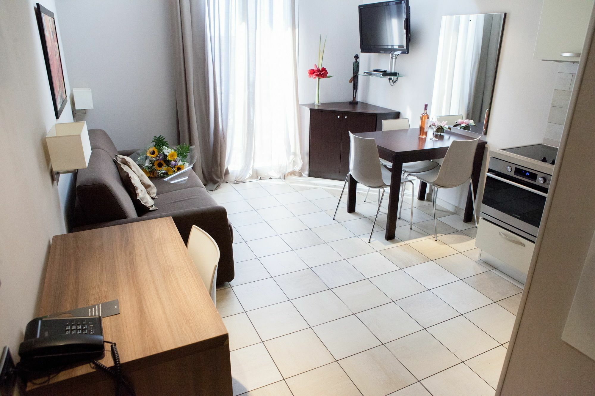 Hotel Villa D'Elsa Juan-les-Pins Bagian luar foto