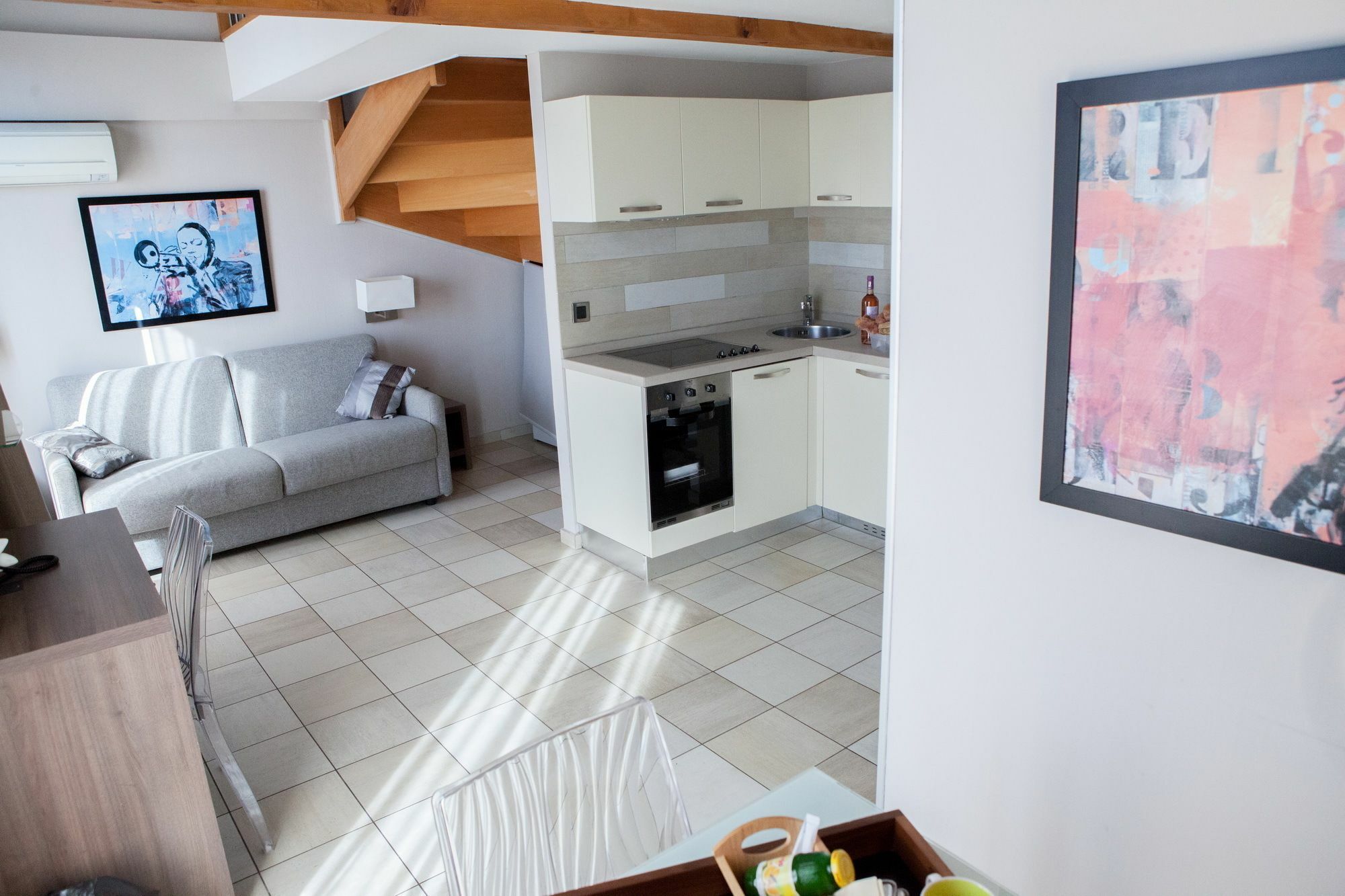 Hotel Villa D'Elsa Juan-les-Pins Bagian luar foto
