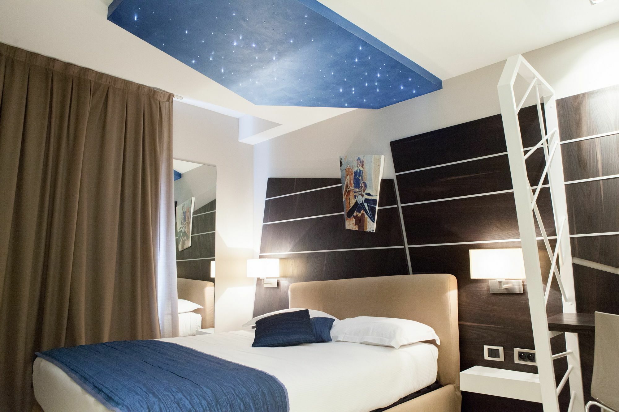 Hotel Villa D'Elsa Juan-les-Pins Bagian luar foto